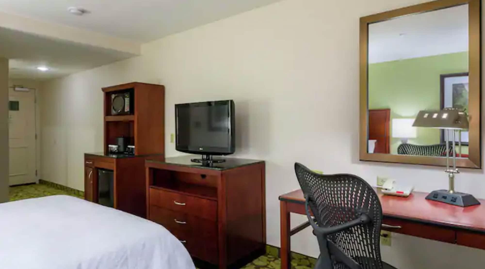Hilton Garden Inn Queens/JFK New York Buitenkant foto