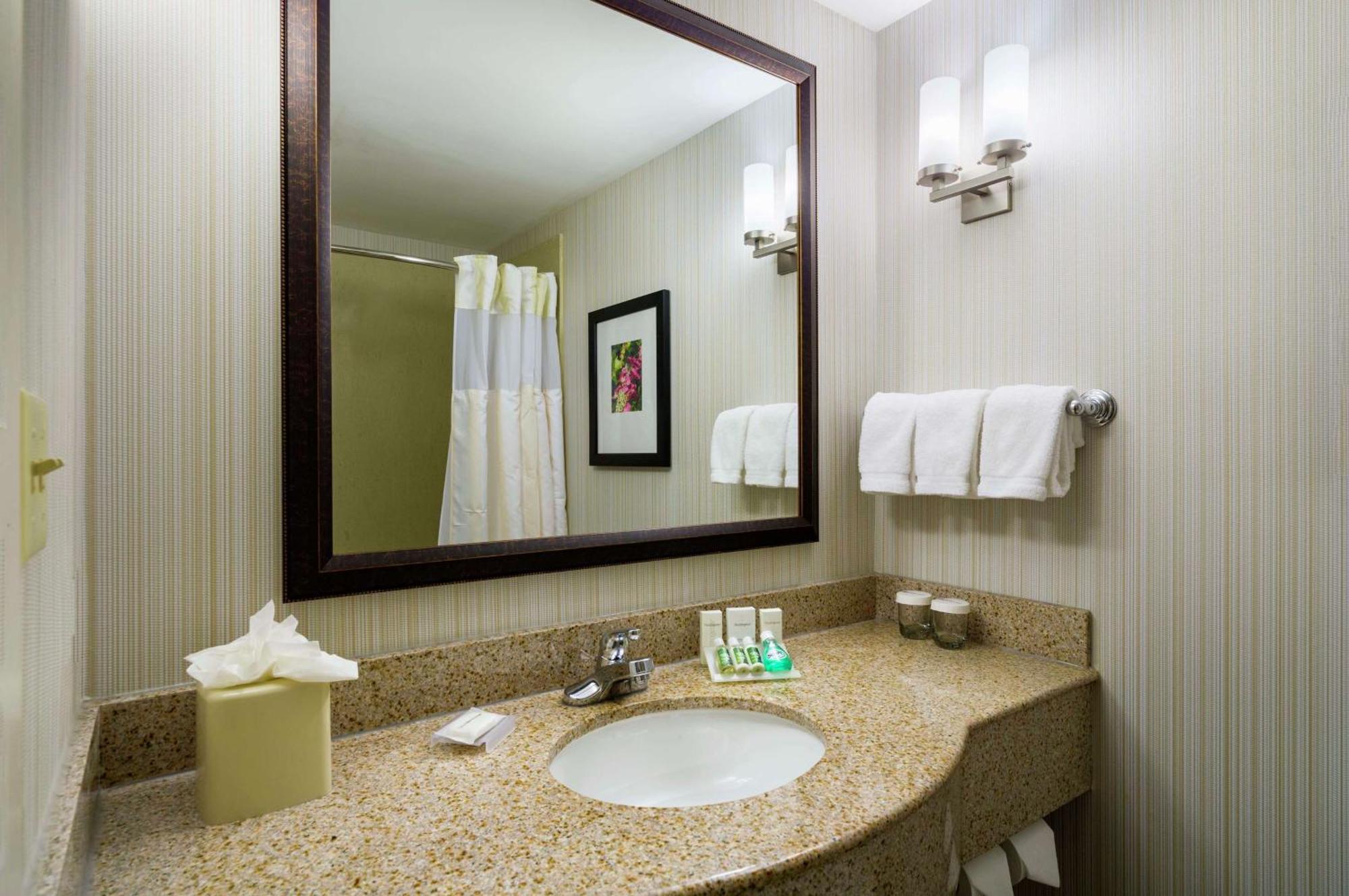 Hilton Garden Inn Queens/JFK New York Buitenkant foto
