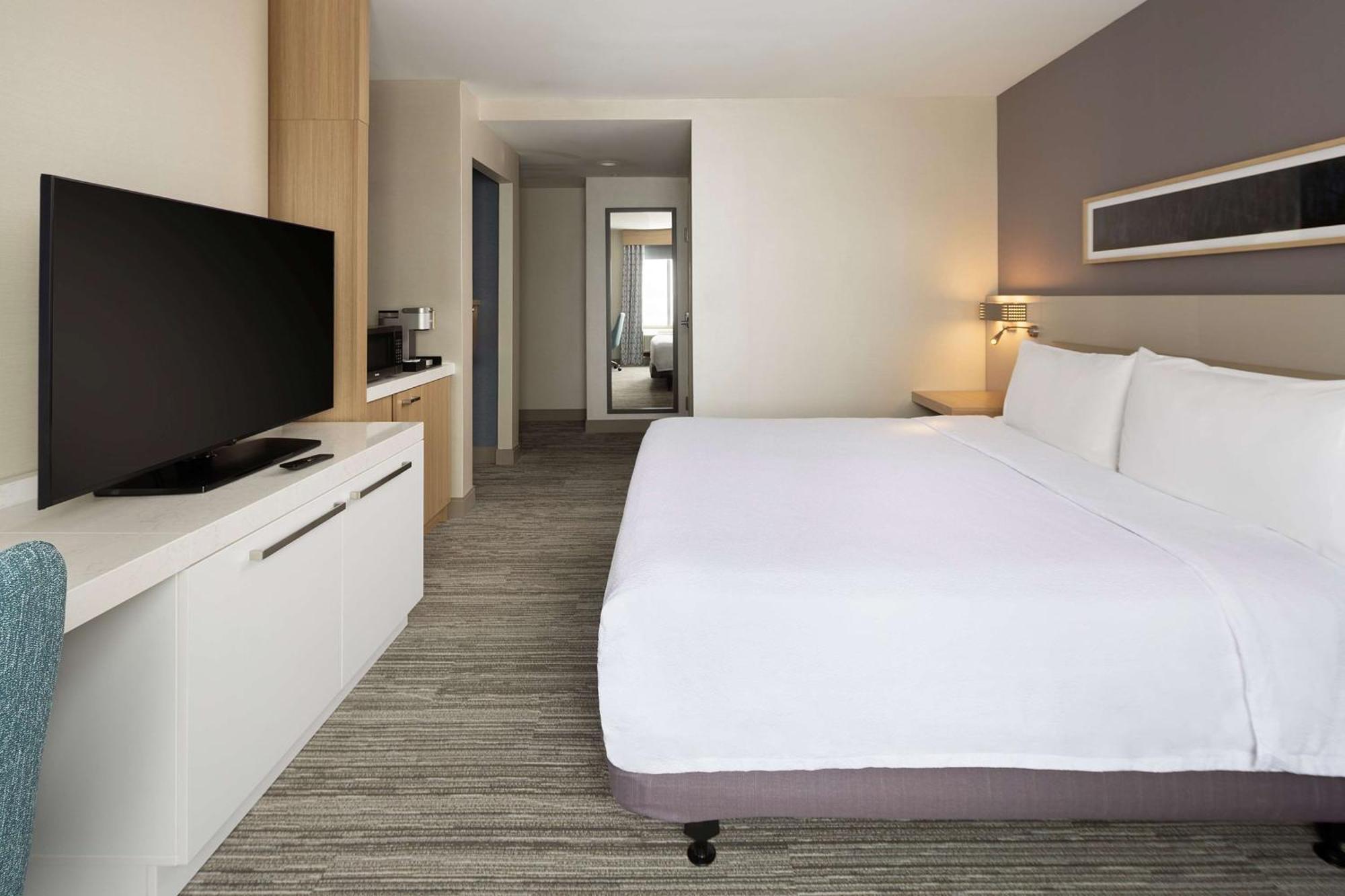 Hilton Garden Inn Queens/JFK New York Buitenkant foto